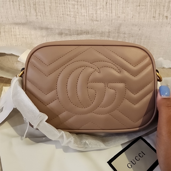 Gucci GG Marmont Crossbody Bag - Picture 10 of 11